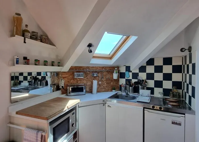 Charmant Studio Proche Du Chateau Апартаменты *